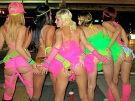 Stripper Party Girls Slut It Up In Public