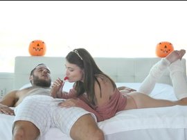 Halloween Sweetheart Keeps Her Leg Warmers On For Sex
