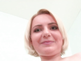 Curvy Ass Tattooed Cutie Fucks A Giant Toy